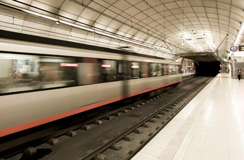 SLIDE_publicidadenelmetro_BILBAO