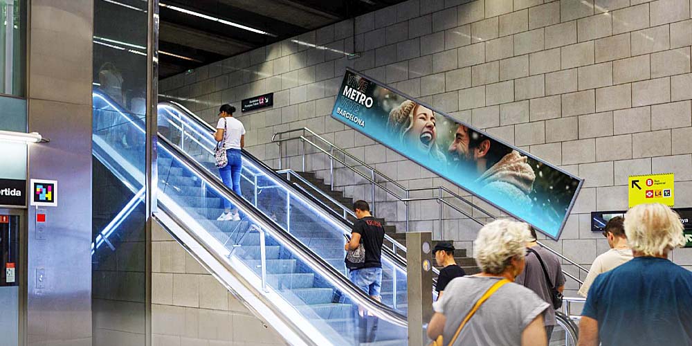 Publicidad Metro Barcelona_Escaleras 6x1