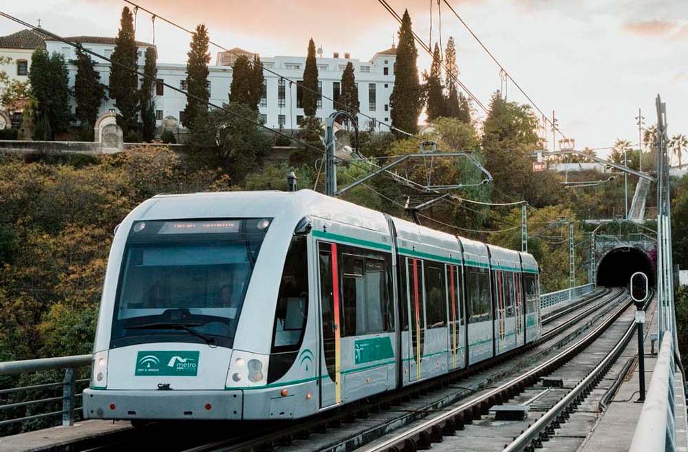 SLIDE_publicidadenelmetro_SEVILLA