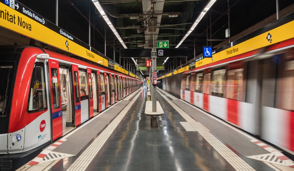 Anden_metro_barcelona_movimiento